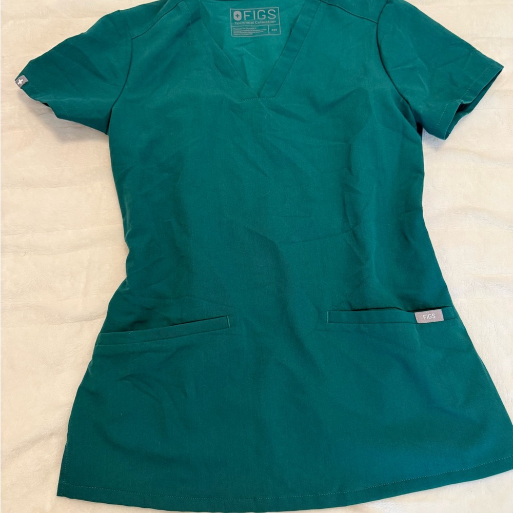 FIGS Women's Hunter Green Set